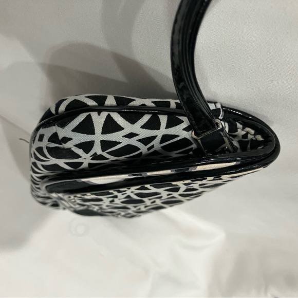 Vera Bradley Wristlet - Picture 4 of 10